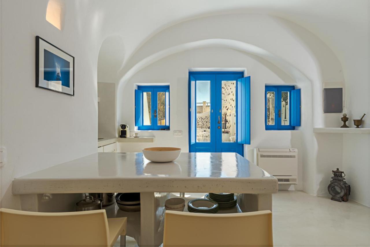 Crown Of Fira Villa Firostefani Exteriör bild