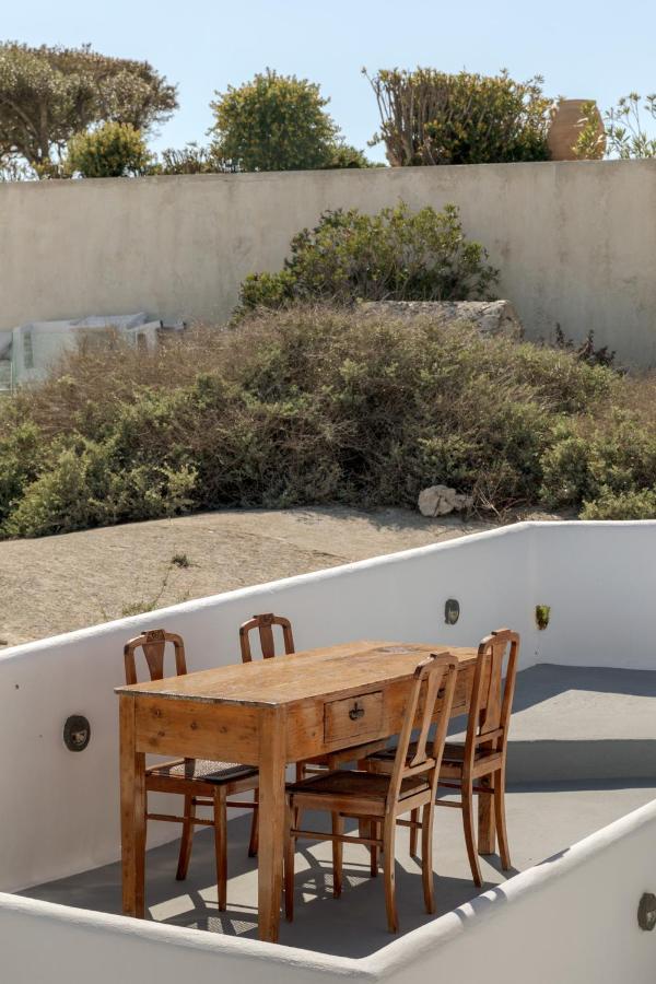 Crown Of Fira Villa Firostefani Exteriör bild